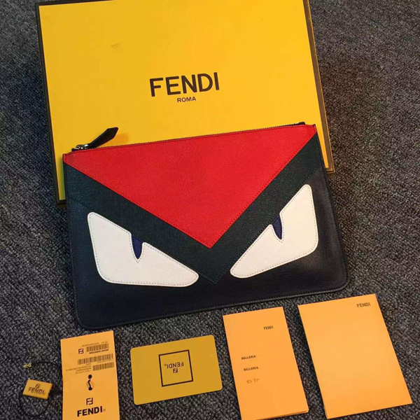 大人気！【フェンディクラッチ コピー FENDI】キュートなモンスターBAGBUGSクラッチ 7030902